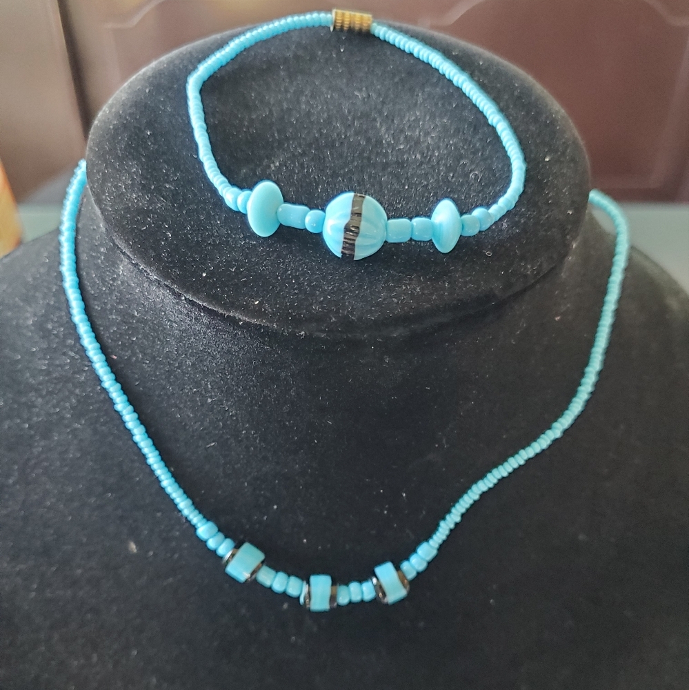 Vintage Y2K choker and bracelet set